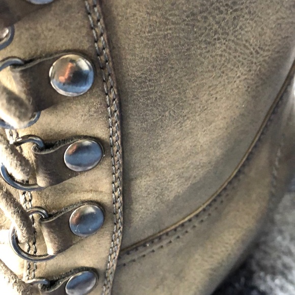 Great boots. 🥾 - Picture 7 of 7